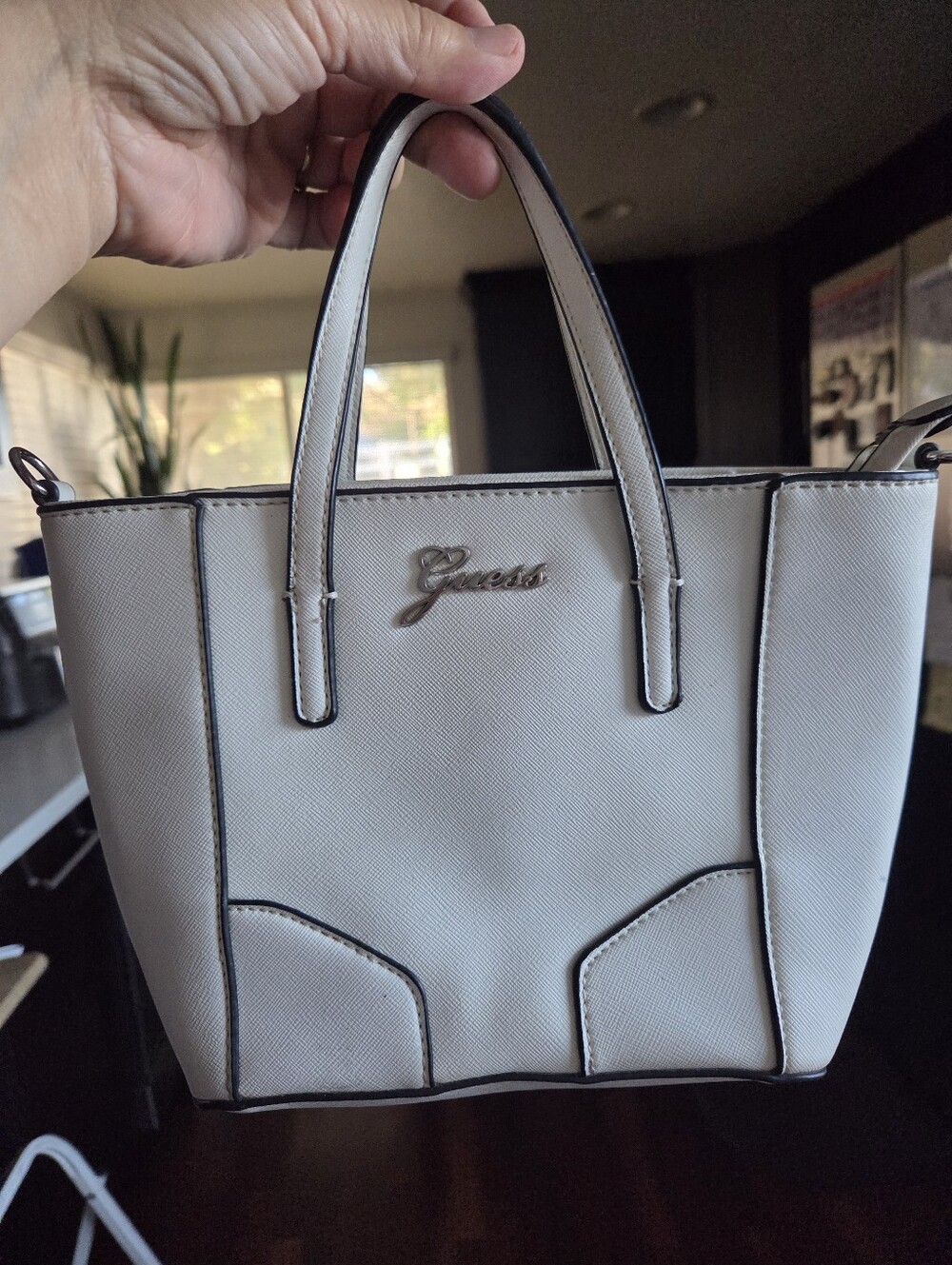 GUESS White Mini Tote with Black Trim ⛔️MISSING STRAP⛔️